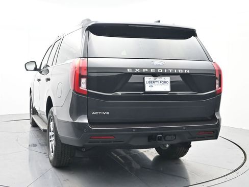 New 2025 Ford Expedition Active image 9