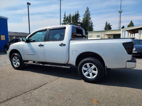 Used 2014 Nissan Titan S AWD/4WD image 9
