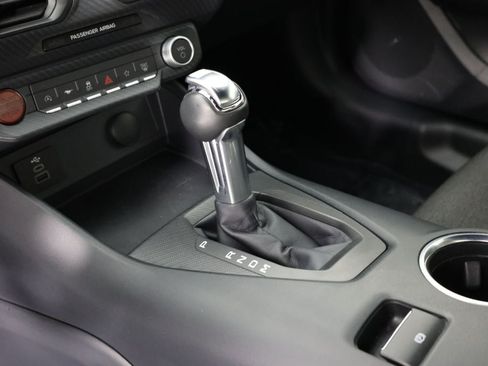 Used 2024 Ford Mustang GT RWD image 6