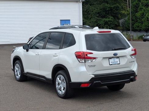 Used 2022 Subaru Forester AWD/4WD image 3