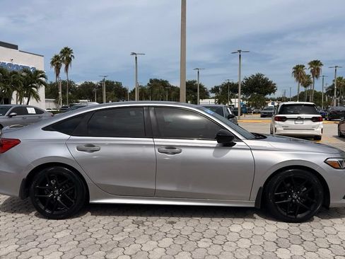 Used 2024 Honda Civic Sport image 8
