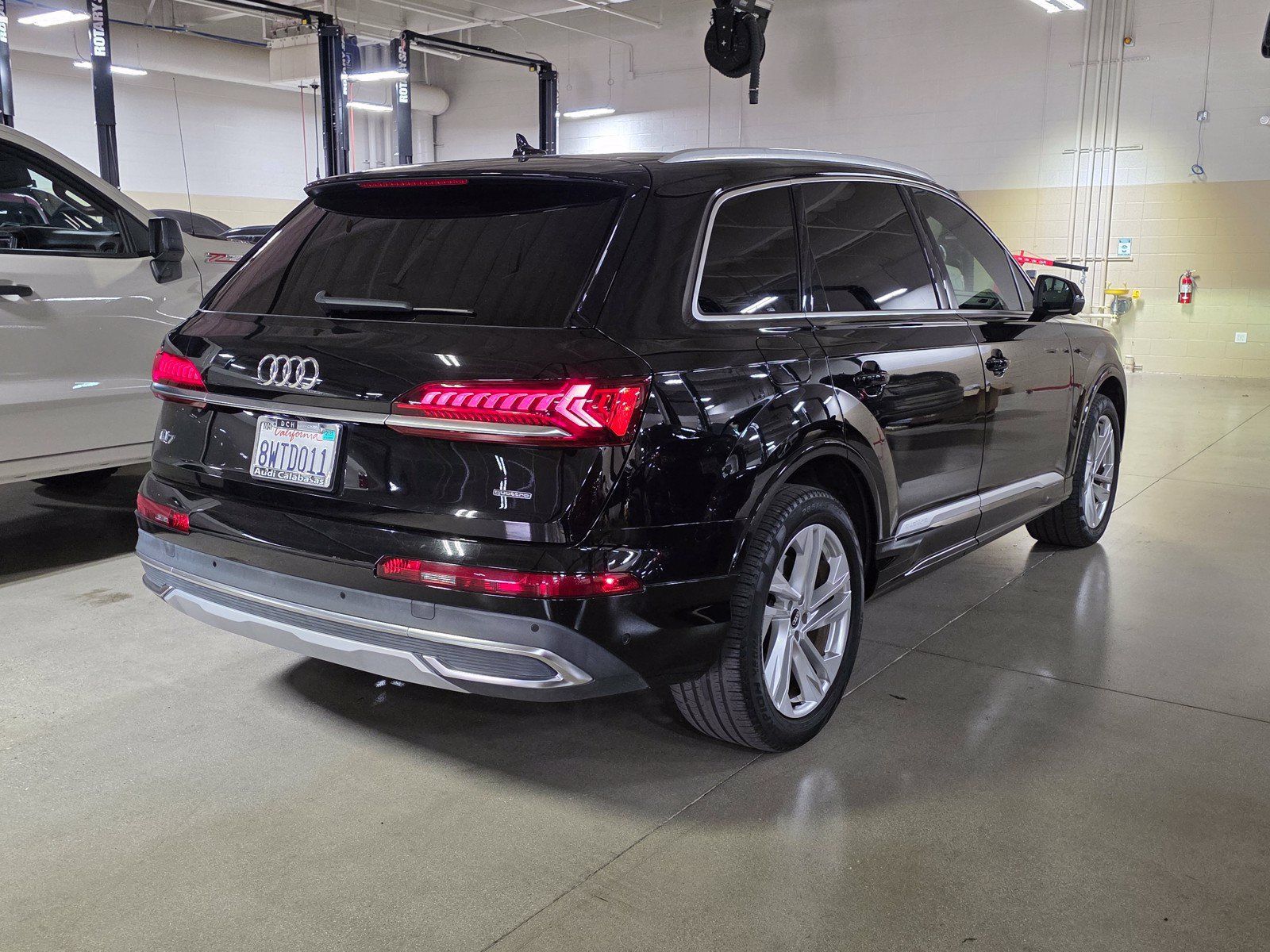 Used 2021 Audi Q7 2.0T Premium Plus w/ Premium Plus Package AWD/4WD image 7