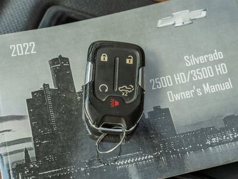 Used 2022 Chevrolet Silverado 3500 High Country image 49