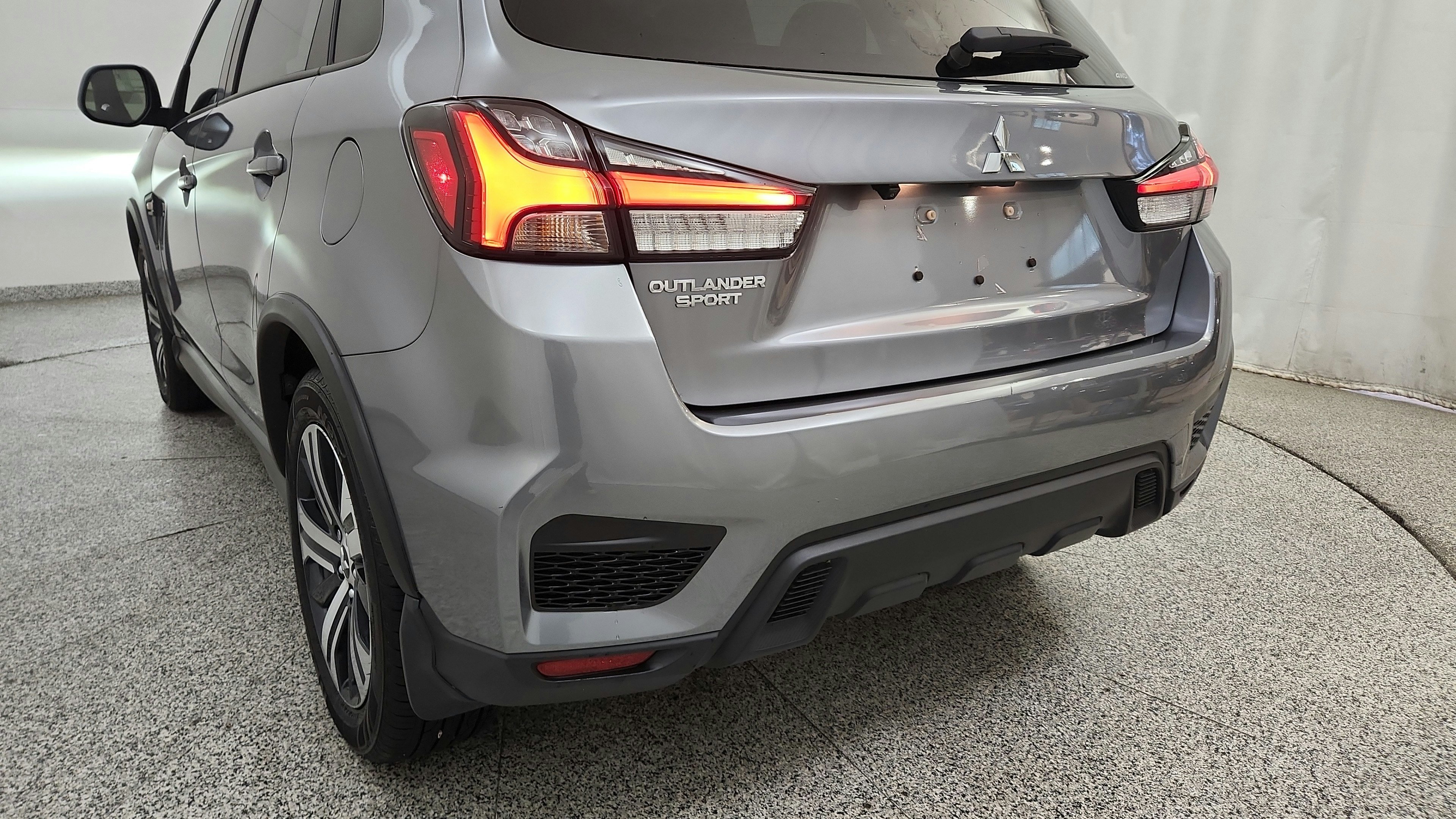 Used 2025 Mitsubishi Outlander Sport ES AWD/4WD image 28