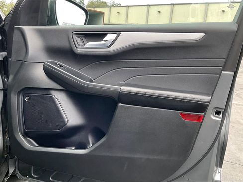 Used 2023 Ford Escape SE w/ PHEV Premium Package image 27