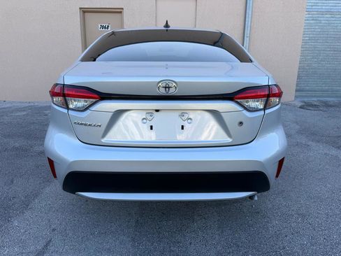 Used 2022 Toyota Corolla L FWD image 6