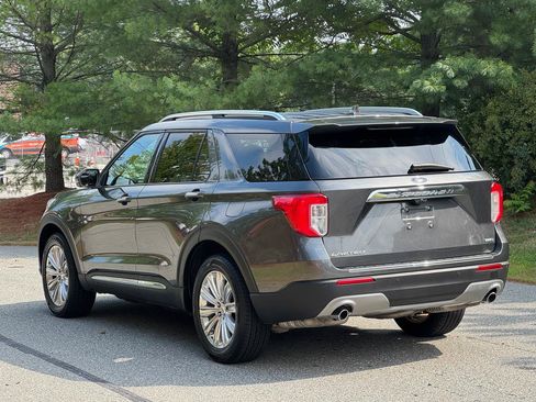 Used 2020 Ford Explorer Limited AWD/4WD image 4
