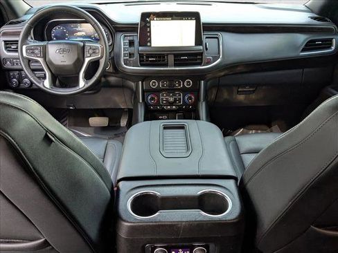 Used 2024 Chevrolet Suburban Z71 w/ Z71 Off-Road Package image 17