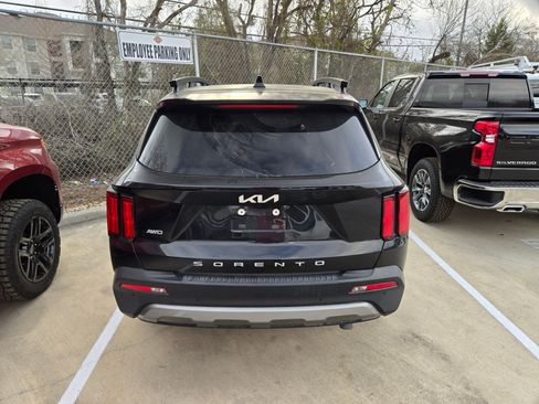 Used 2022 Kia Sorento SX Prestige image 3