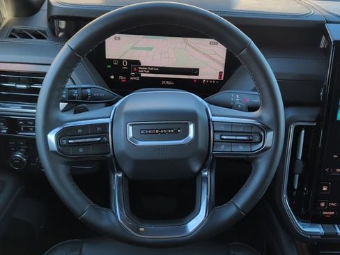 Used 2025 GMC Yukon Denali image 21