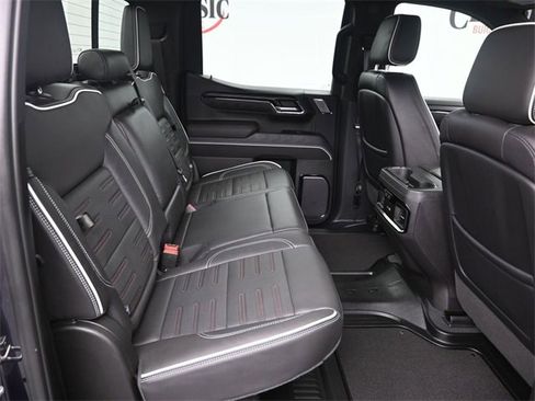 Used 2024 GMC Sierra 1500 AT4X image 11