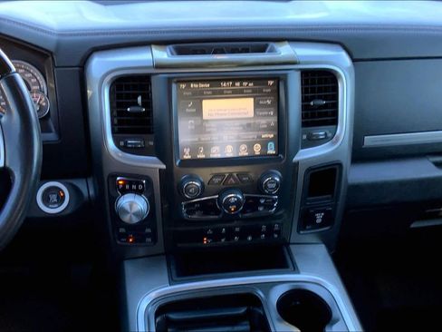 Used 2016 RAM 1500 Limited image 7