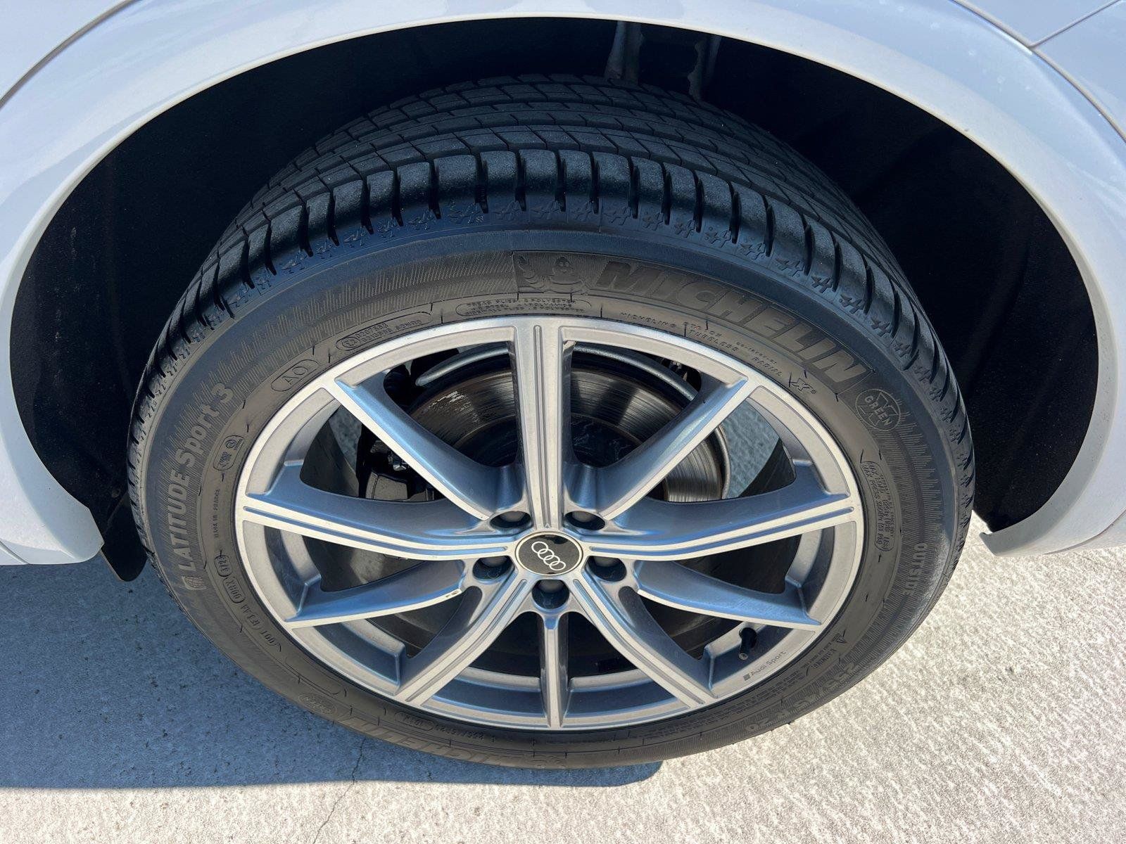 Used 2023 Audi SQ5 Prestige w/ Prestige Package AWD/4WD image 20