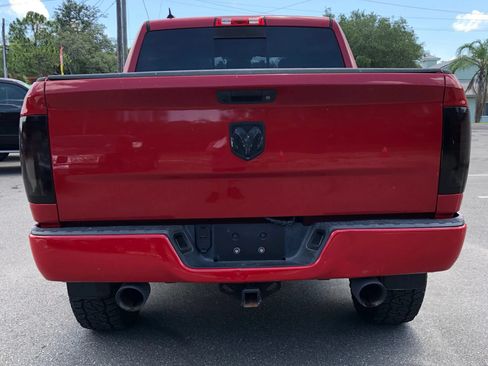 Used 2017 RAM 1500 Sport RWD image 4