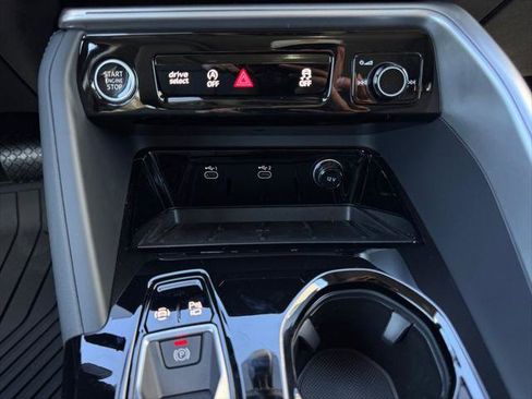 New 2025 Audi Q5 Premium image 19