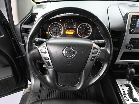 Used 2013 Nissan Titan PRO-4X image 25