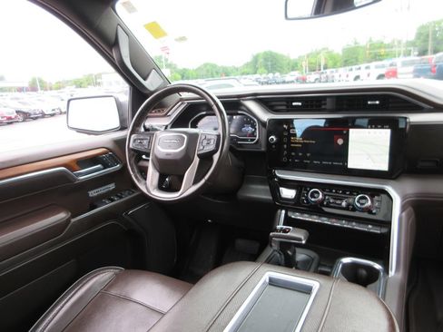 Certified 2022 GMC Sierra 1500 Denali AWD/4WD image 30