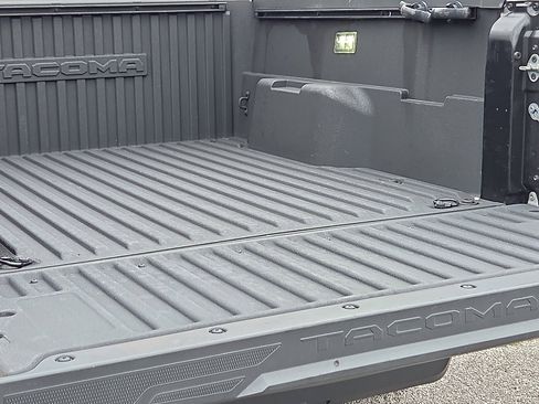 Used 2024 Toyota Tacoma TRD Off-Road AWD/4WD image 9