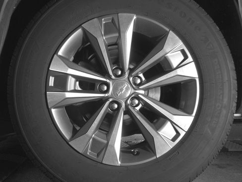 Used 2025 Chevrolet Equinox LT image 14