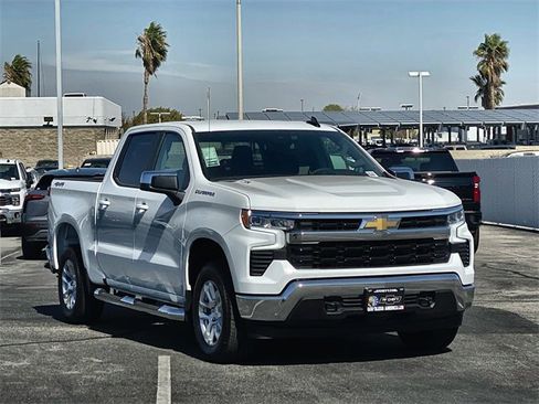 New 2026 Chevrolet Silverado 1500 LT image 3