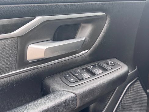 Used 2019 RAM 1500 Big Horn AWD/4WD image 12