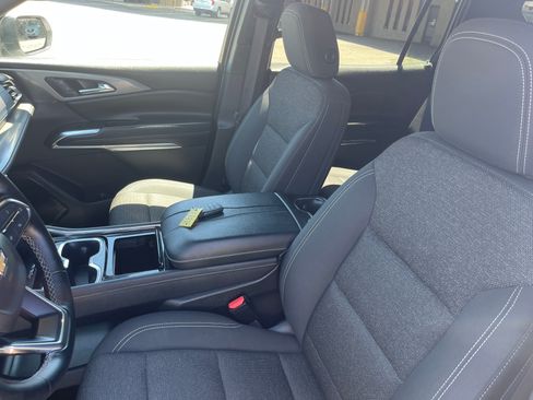 Used 2024 Chevrolet Traverse LT AWD/4WD image 11