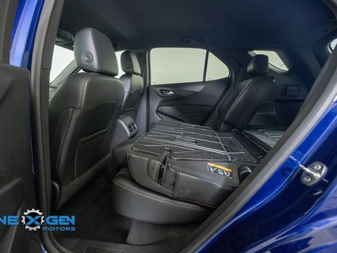 Used 2022 Chevrolet Equinox RS w/ LPO, Floor Liner Package FWD image 29