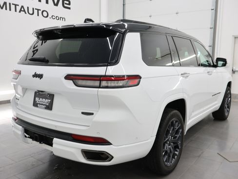 Used 2025 Jeep Grand Cherokee L Summit AWD/4WD image 46