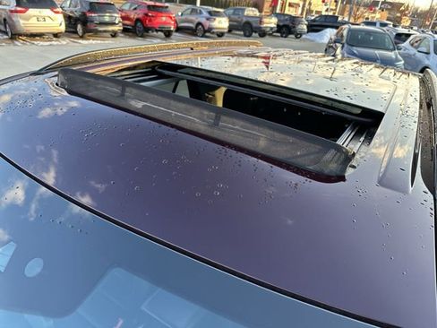 Used 2022 Ford Explorer XLT w/ Equipment Group 202A image 36