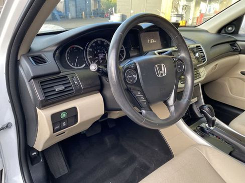 Used 2014 Honda Accord EX-L image 2