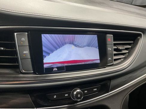 Used 2023 Buick Enclave Essence image 29