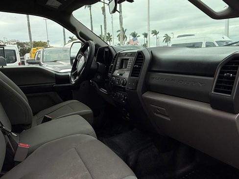 Used 2017 Ford F450 XL w/ Power Equipment Group image 13