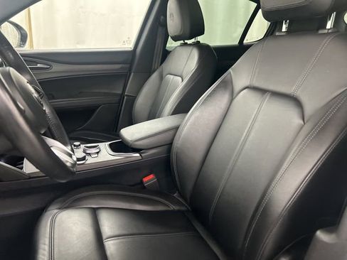 Used 2023 Alfa Romeo Stelvio Ti w/ Active Assist Plus Package image 9