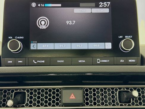 Used 2023 Honda Civic EX image 19