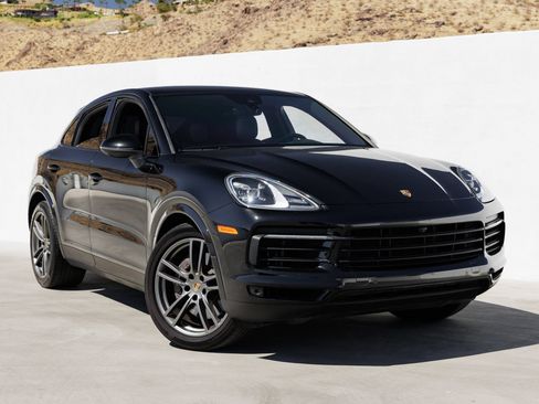Certified 2023 Porsche Cayenne Coupe AWD/4WD image 9