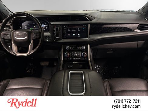 Used 2024 GMC Yukon Denali AWD/4WD image 12
