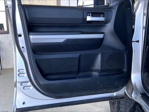 Used 2020 Toyota Tundra SR5 w/ SR5 Upgrade Package image 21