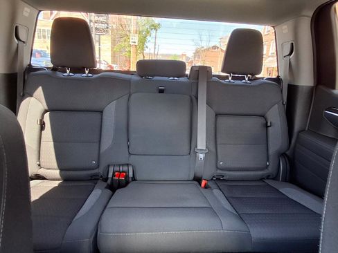 Used 2022 GMC Sierra 1500 Elevation image 12