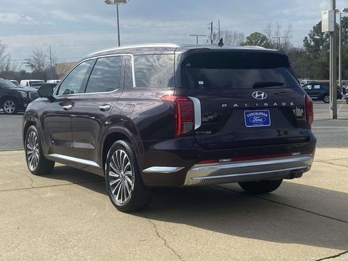Used 2024 Hyundai Palisade Calligraphy image 4