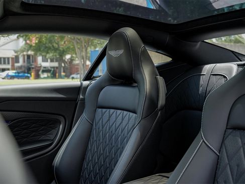 New 2025 Aston Martin DB12 Coupe image 4