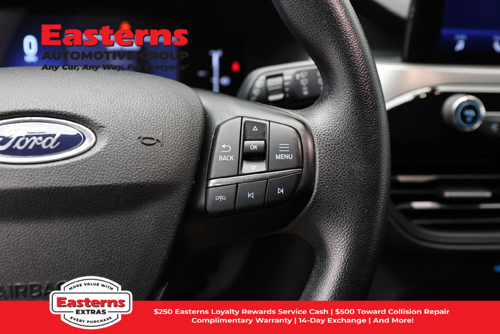 Used 2025 Ford Escape Active FWD image 16