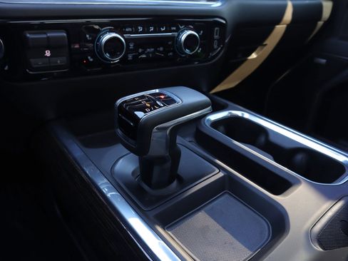 Used 2024 GMC Sierra 1500 Elevation w/ Elevation Premium Package image 17