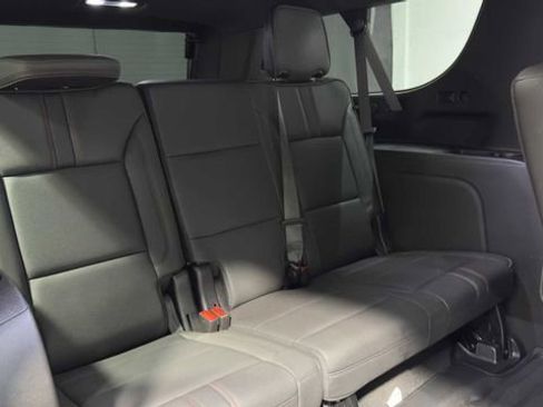 Used 2024 Chevrolet Suburban RST w/ Luxury Package RWD image 19