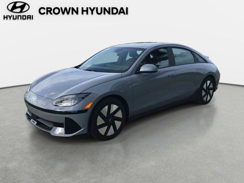 Used 2024 Hyundai Ioniq 6 SE RWD image 1
