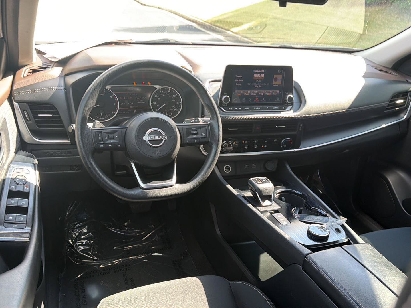 Used 2023 Nissan Rogue S AWD/4WD image 17