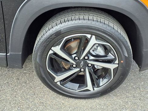Used 2022 Chevrolet TrailBlazer RS w/ Technology Package AWD/4WD image 11