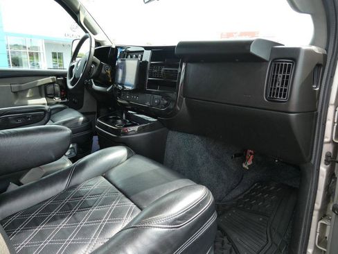 New 2023 Chevrolet Express 2500 Extended RWD image 13