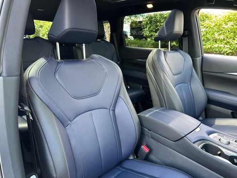 New 2027 INFINITI QX60 Sport w/ Dark Cargo Package AWD/4WD image 17