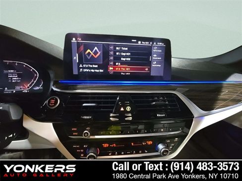 Used 2023 BMW 540i xDrive w/ Convenience Package AWD/4WD image 16