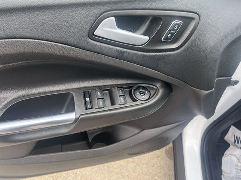 Used 2016 Ford Escape SE image 14